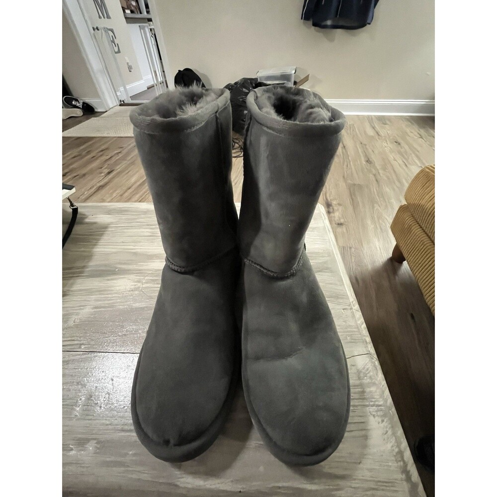 UGG Classic Short II Women's Boot, Size 10 - Gray (1016223)